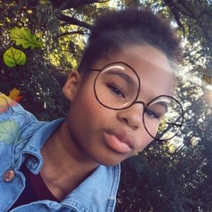 Meet your Posher, Zaniya